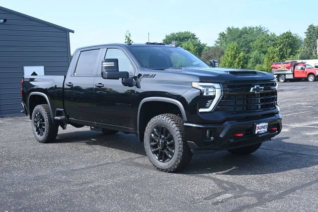 New 2026 Chevrolet Silverado 2500 LT w/ Trail Boss Package AWD/4WD image 2