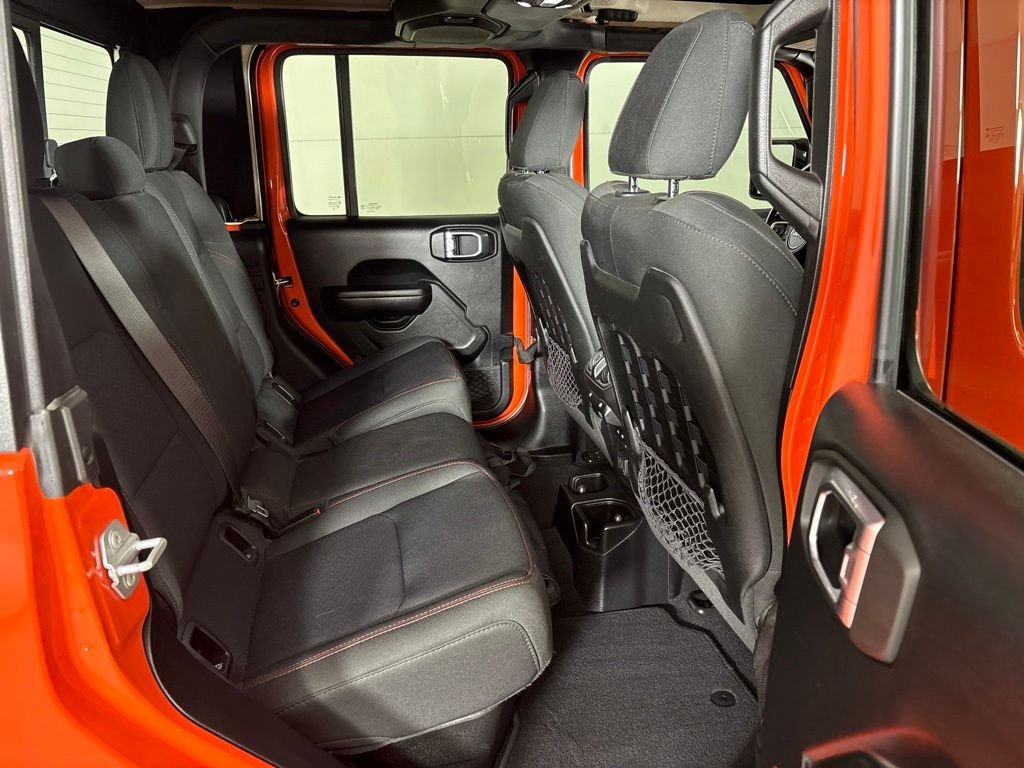 Used 2020 Jeep Gladiator Rubicon AWD/4WD image 25