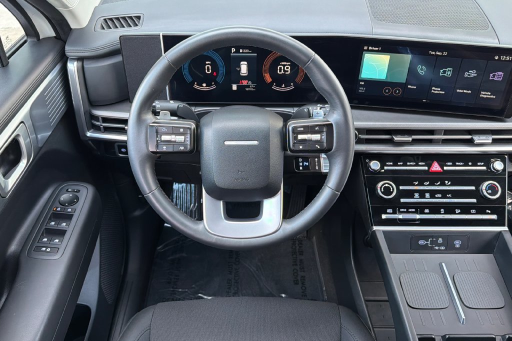 Certified 2025 Hyundai Santa Fe SE AWD/4WD image 15