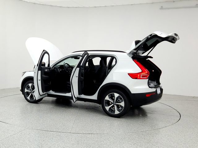 New 2026 Volvo XC40 B5 Plus w/ Protection Package Premier image 12
