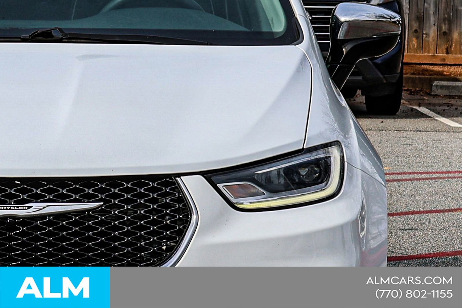 Used 2023 Chrysler Pacifica Limited image 15