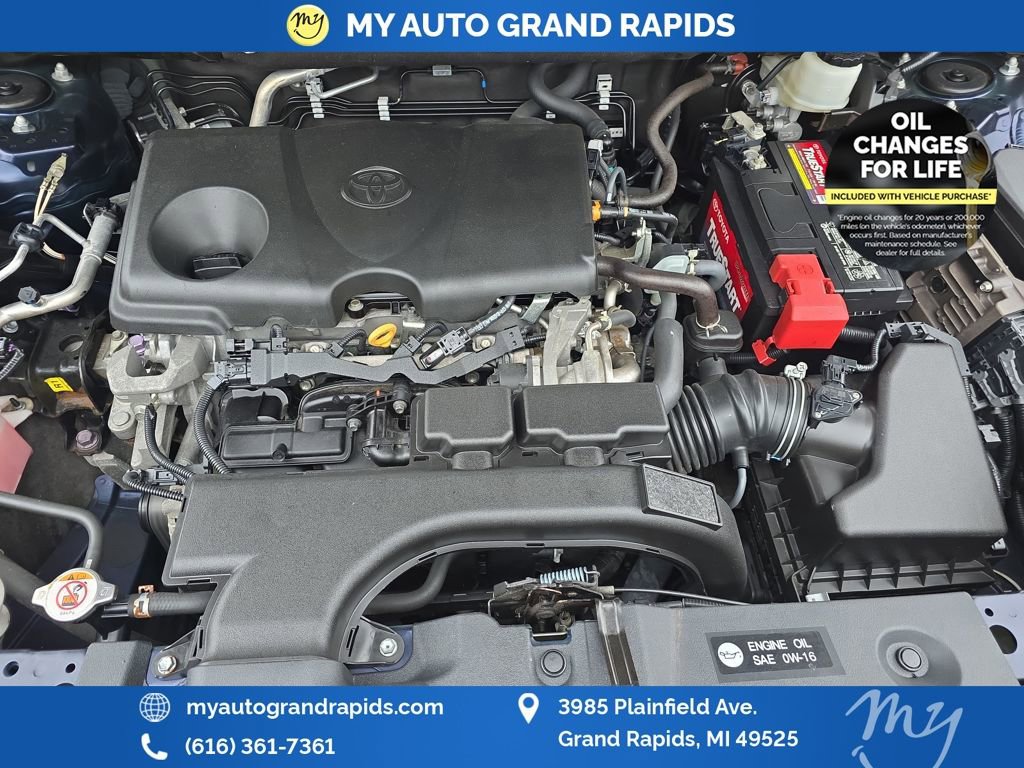 Used 2021 Toyota RAV4 XLE image 23