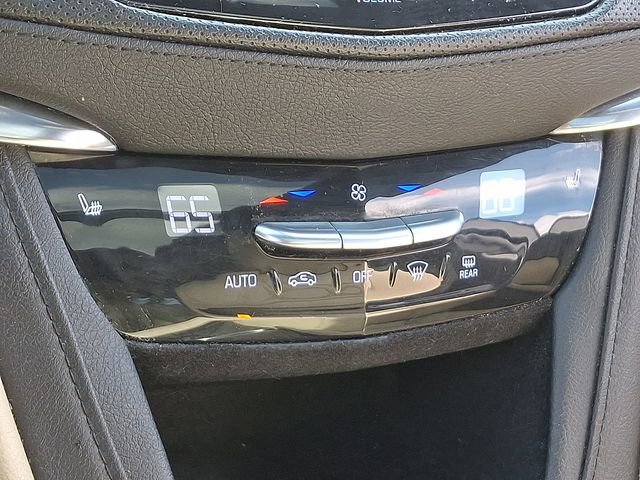 Used 2017 Cadillac XT5 Luxury w/ Driver Awareness Package image 17