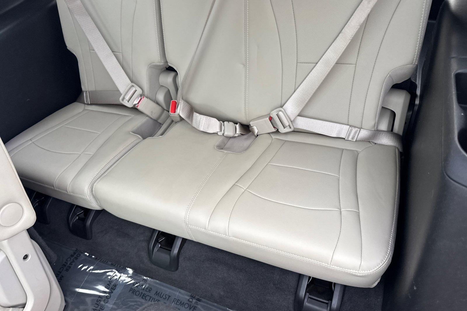 Used 2020 Buick Enclave Essence image 12