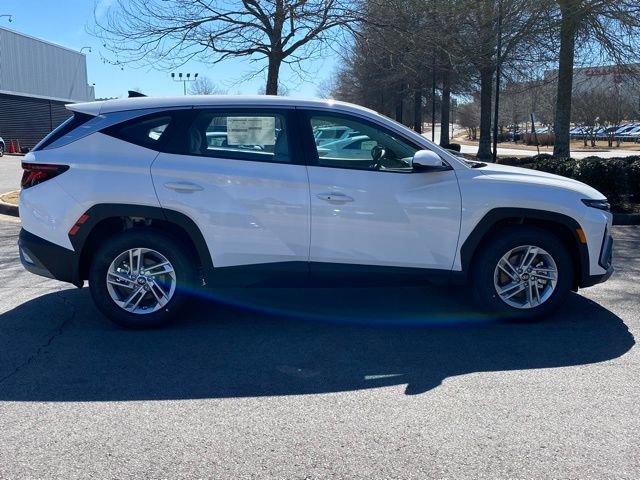 Used 2025 Hyundai Tucson SE image 9