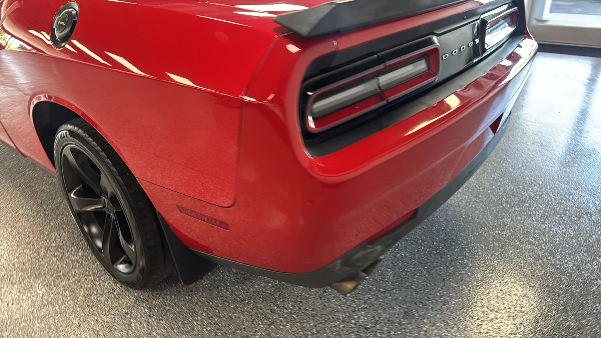 Used 2015 Dodge Challenger R/T w/ Quick Order Package 22B R/T RWD image 31