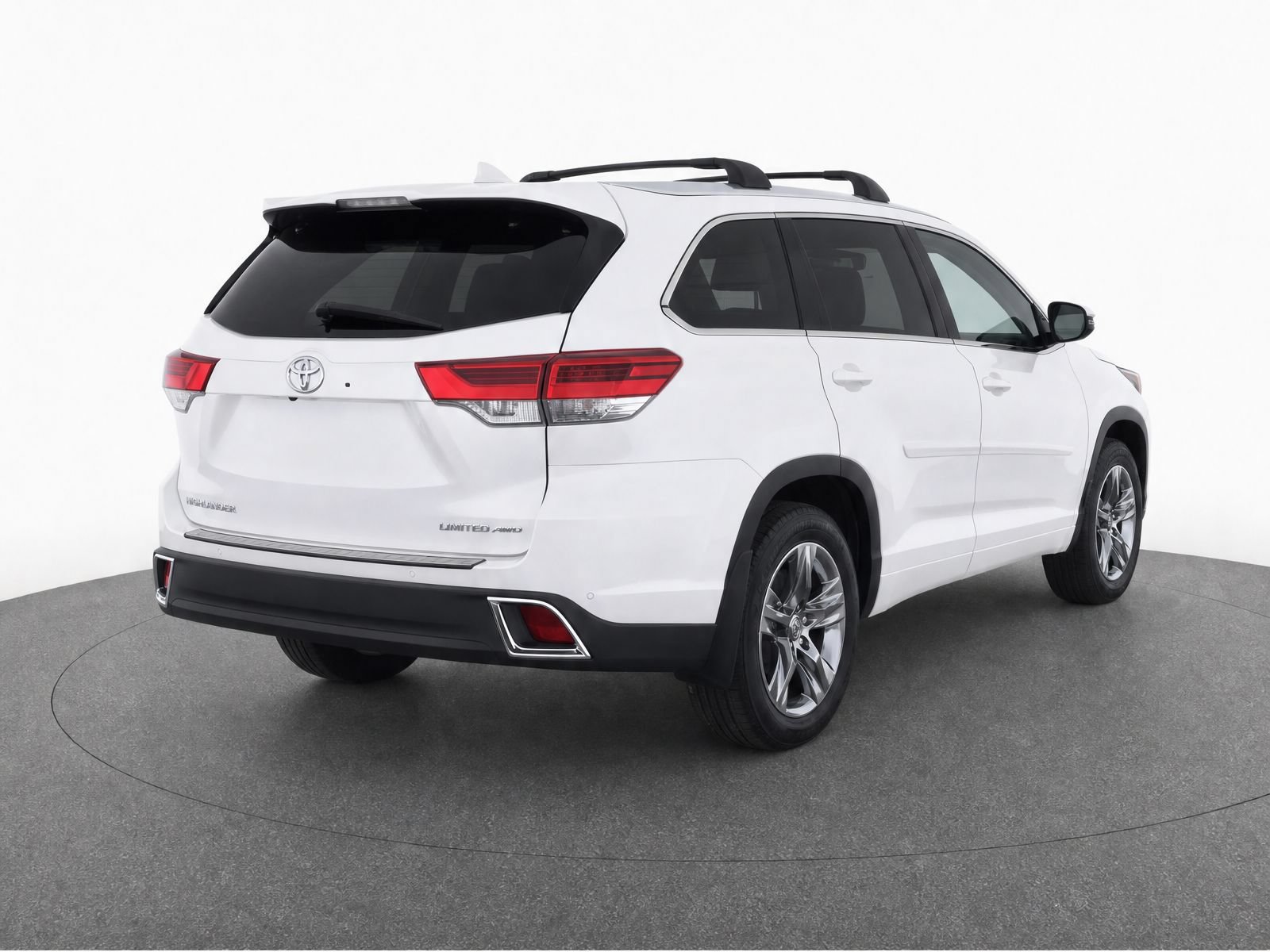 Used 2019 Toyota Highlander Limited Platinum AWD/4WD image 3
