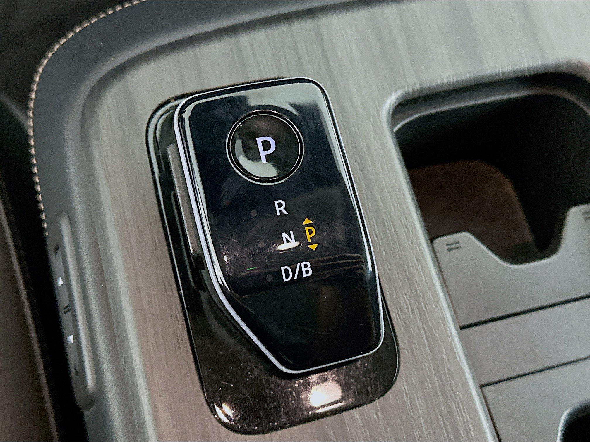 Used 2024 Nissan Ariya AWD image 25