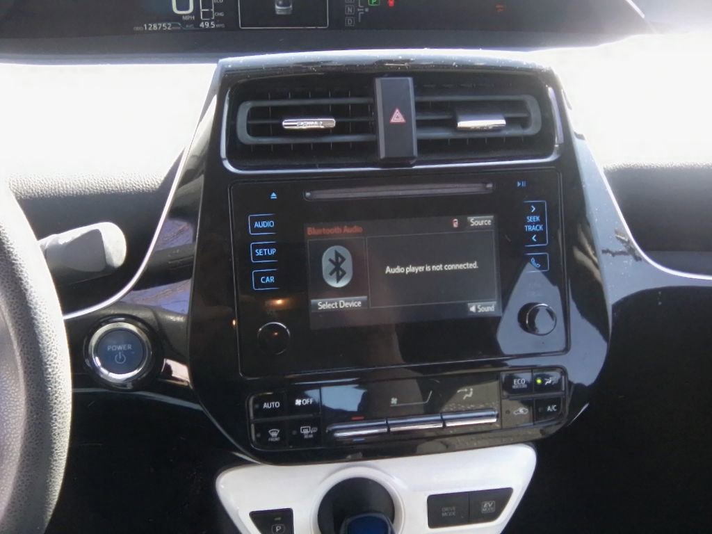 Used 2016 Toyota Prius Two image 11