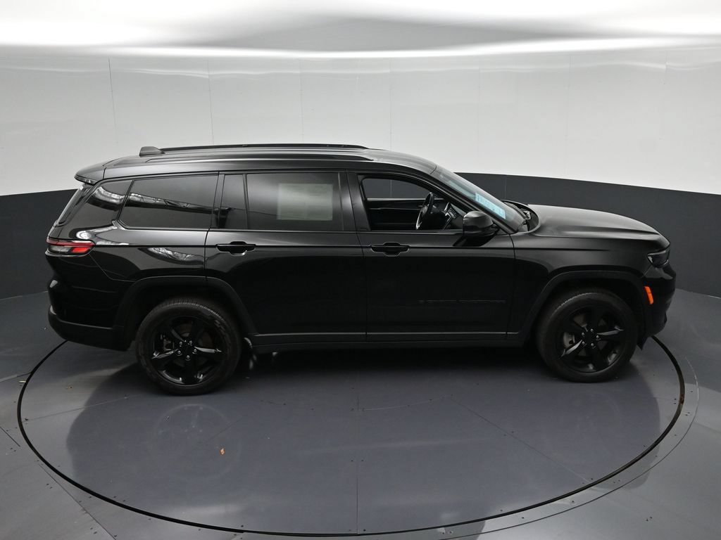 Used 2024 Jeep Grand Cherokee L Limited w/ Black Appearance Package RWD image 21