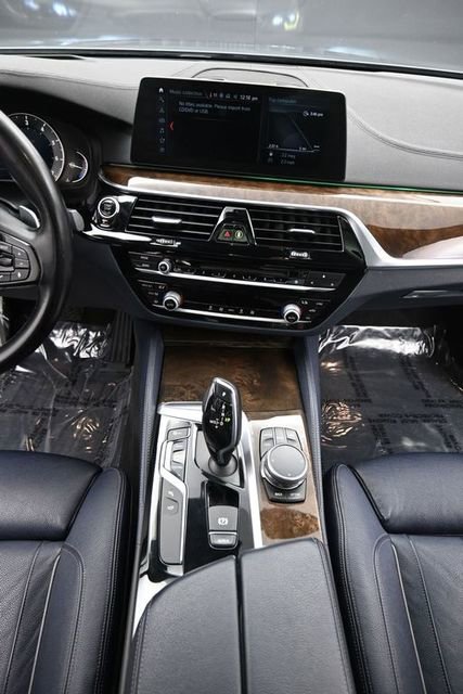Used 2017 BMW 540i image 17