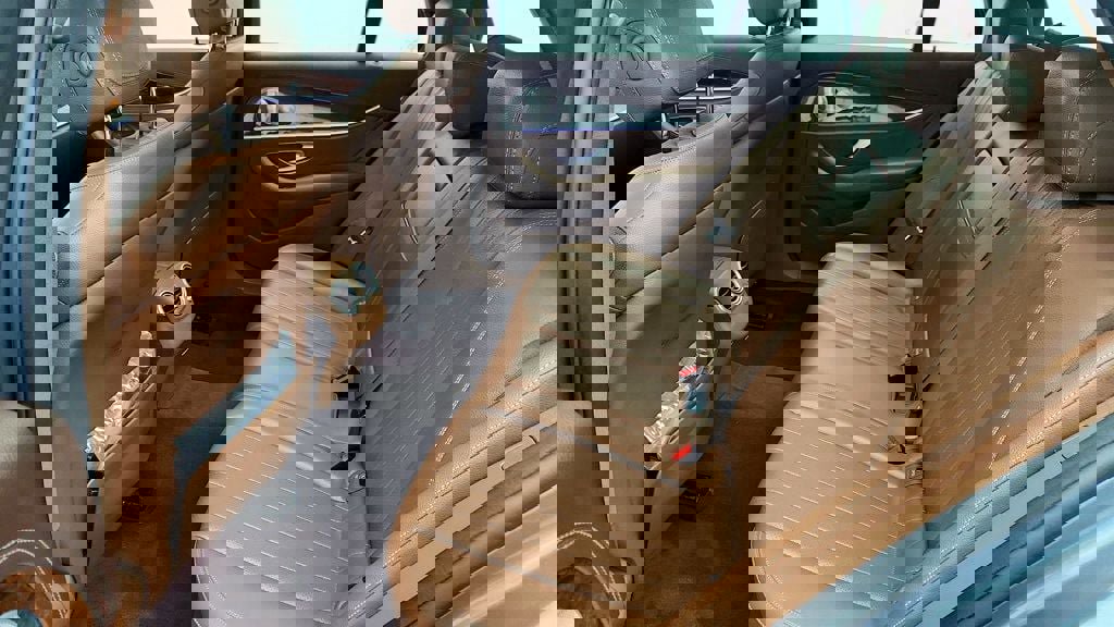 Used 2020 Mercedes-Benz E 450 4MATIC Wagon image 22