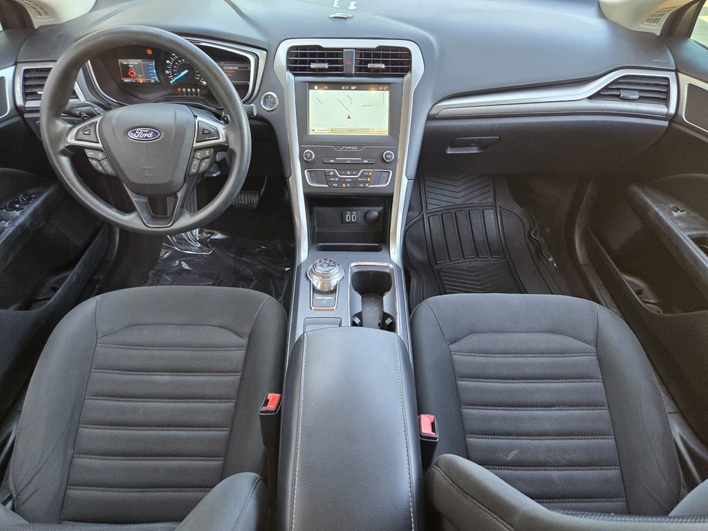Used 2019 Ford Fusion SE FWD image 19
