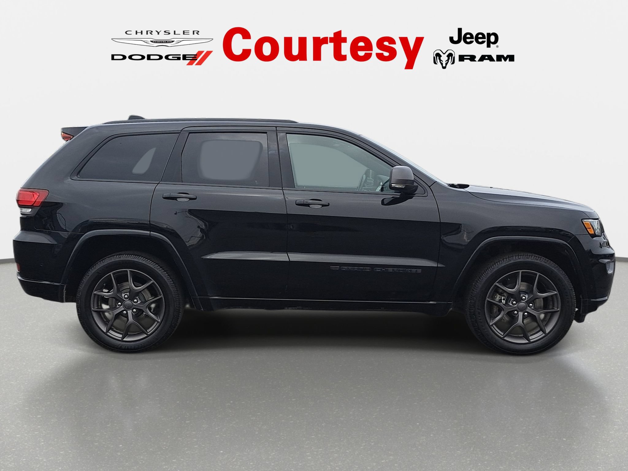 Certified 2021 Jeep Grand Cherokee Limited w/ Quick Order Package 28K 80th AWD/4WD image 3