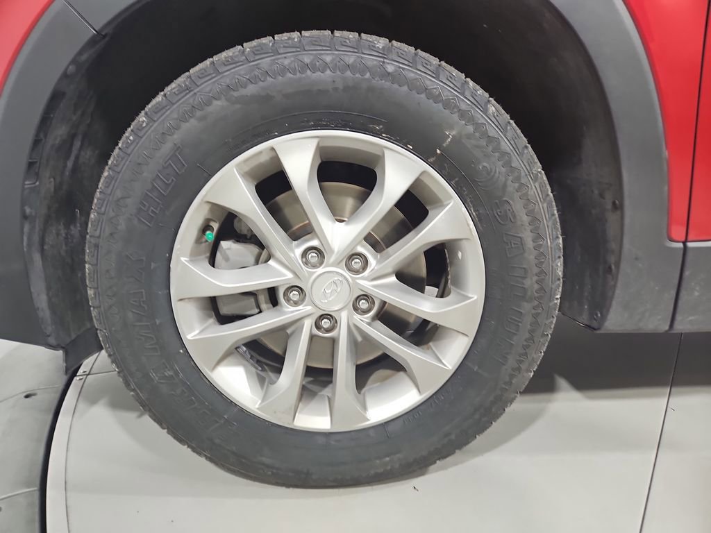 Used 2020 Hyundai Santa Fe SE image 26