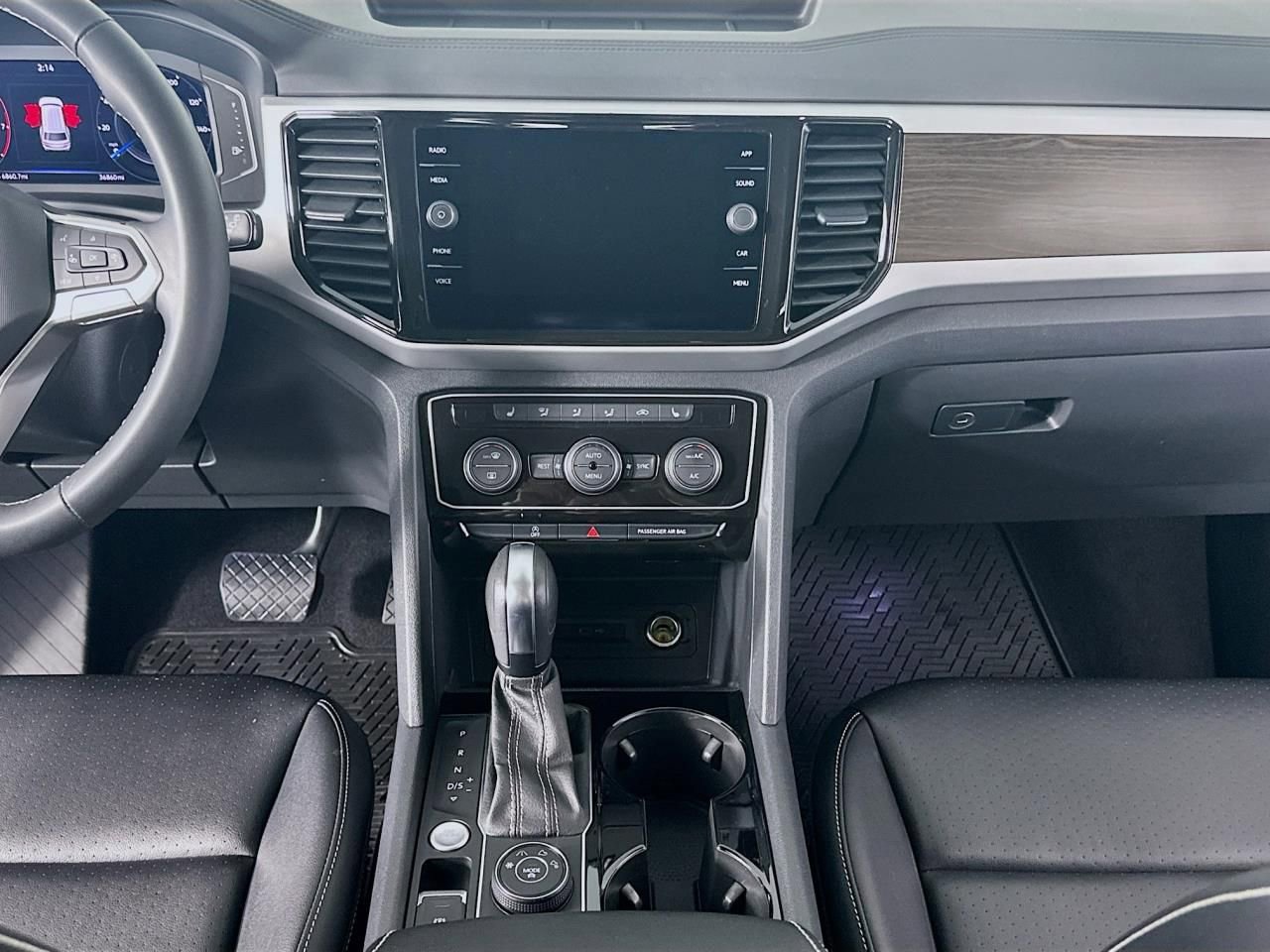 Used 2022 Volkswagen Atlas SE w/ Black Wheel Package image 36