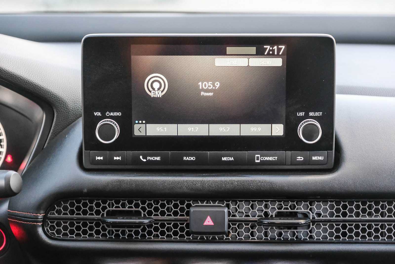 Used 2024 Honda HR-V Sport image 18
