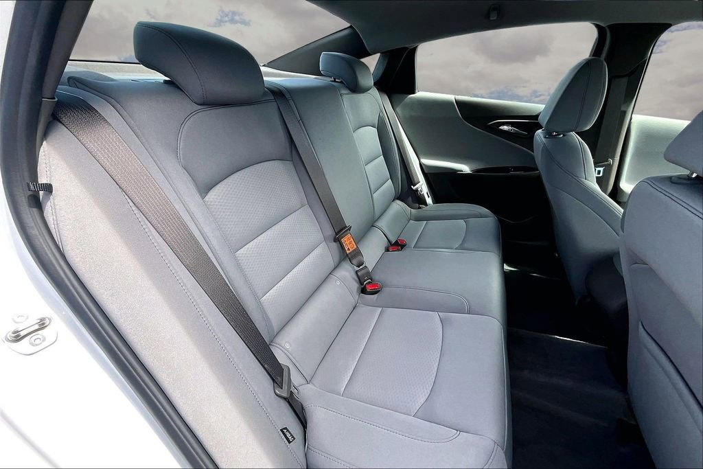 Used 2024 Chevrolet Malibu LS image 24