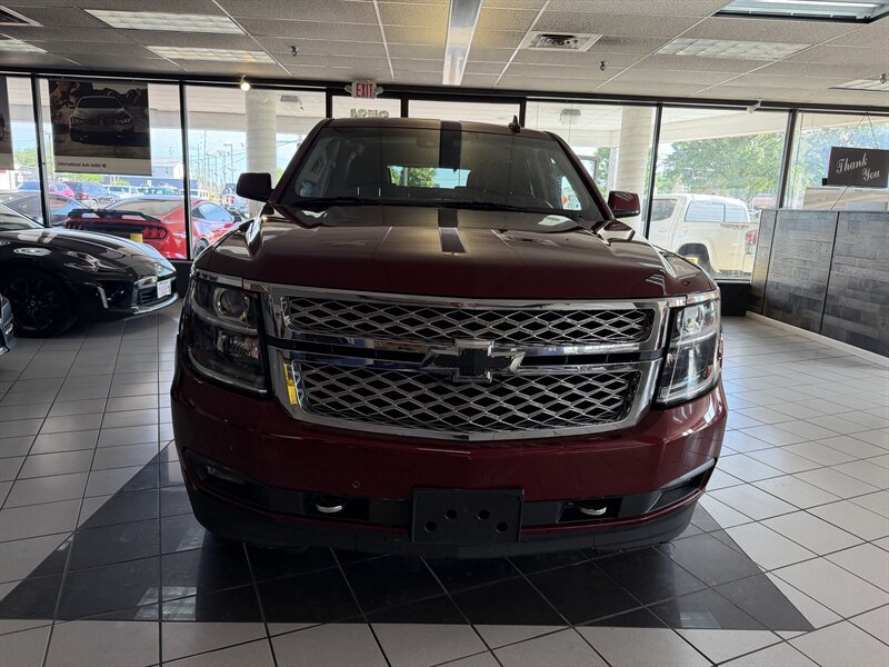 Used 2019 Chevrolet Tahoe LT w/ LT Signature Package AWD/4WD image 3