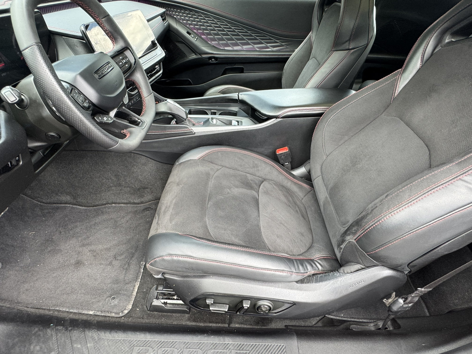 Used 2024 Dodge Charger Daytona Scat Pack w/ Plus Group AWD/4WD image 9