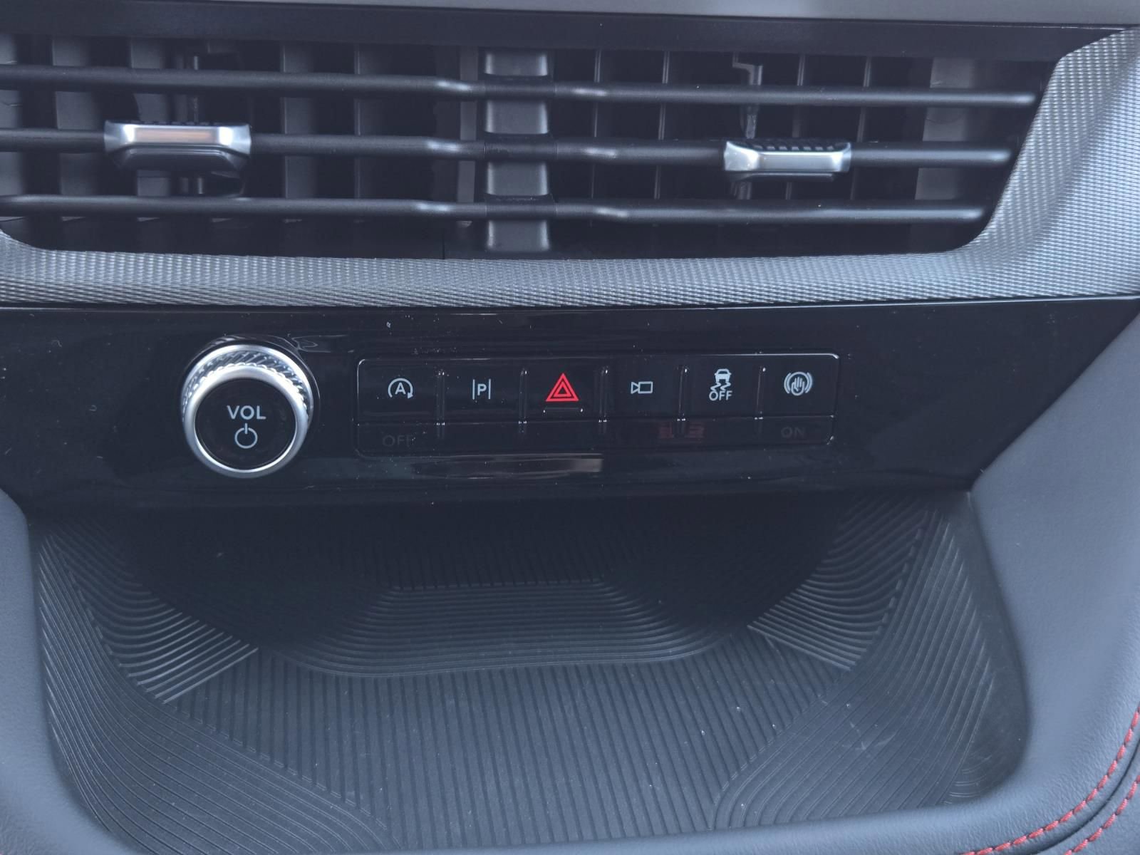 New 2026 Ford Explorer ST-Line w/ ST-Line Street Pack image 14