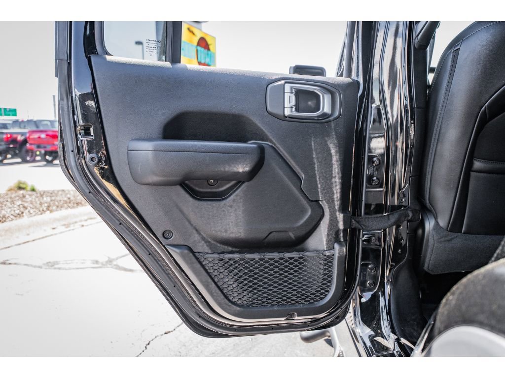Used 2023 Jeep Wrangler Unlimited Sport AWD/4WD image 22