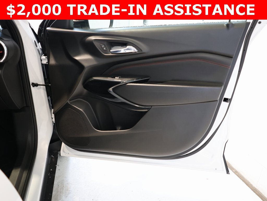 New 2026 Chevrolet Trax RS w/ Sunroof Package image 30
