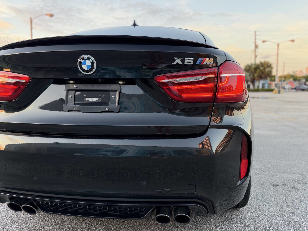 Used 2016 BMW X6 M Base AWD 4dr SUV image 16