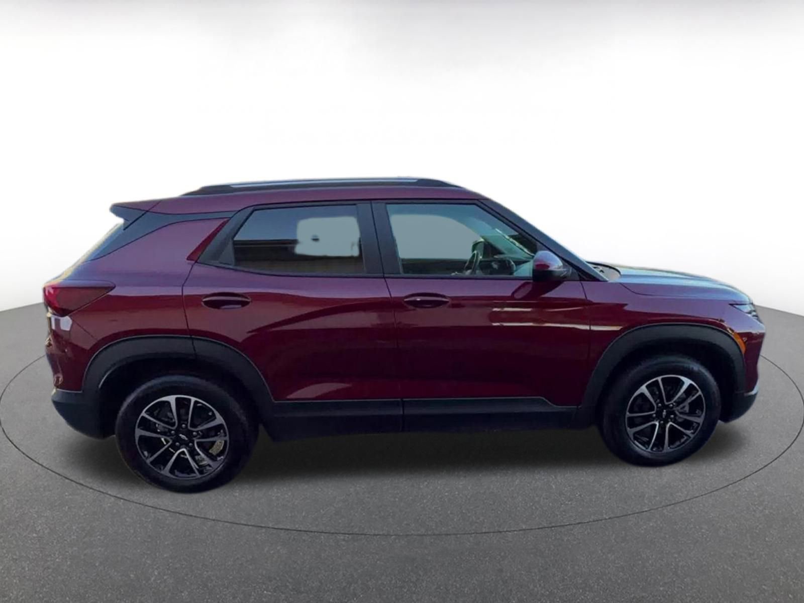 Used 2025 Chevrolet TrailBlazer LT FWD image 16