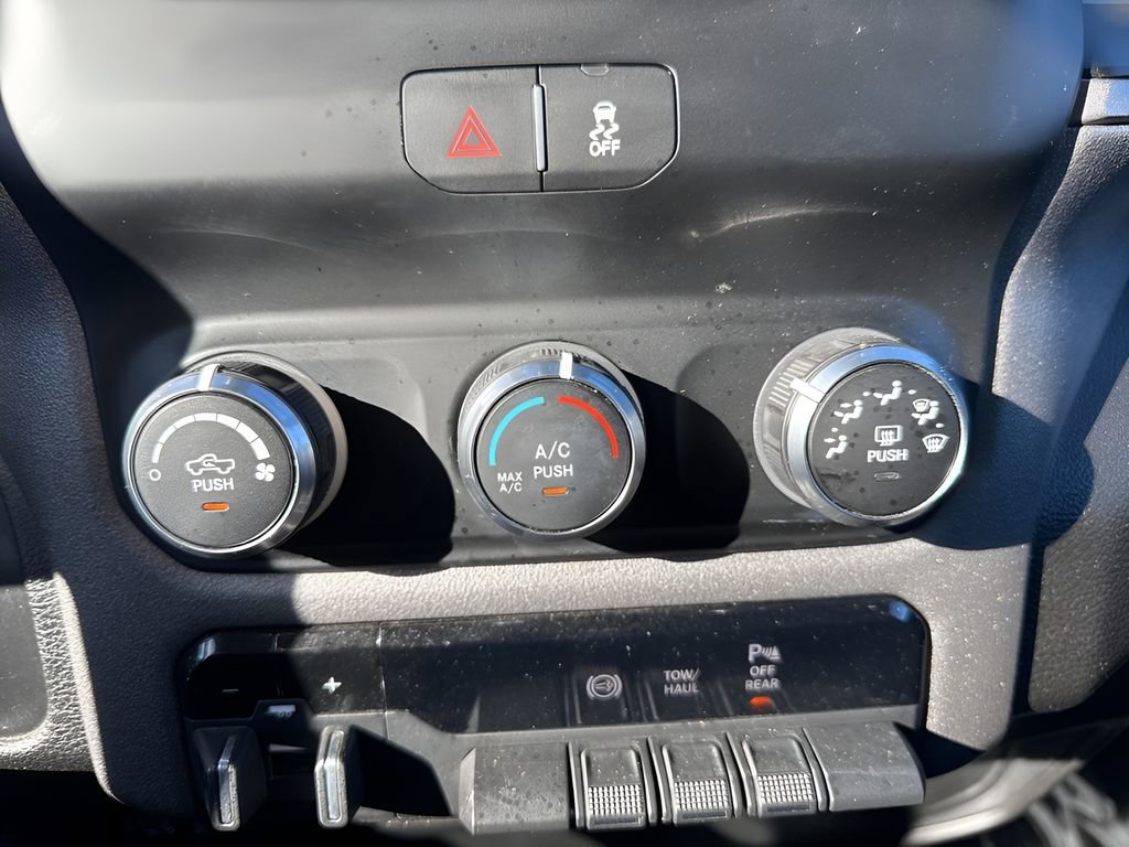 Used 2020 RAM 3500 Tradesman image 17