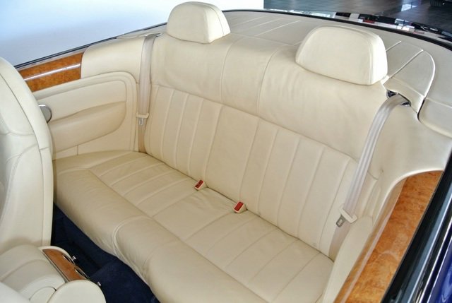 Used 2009 Bentley Azure image 27