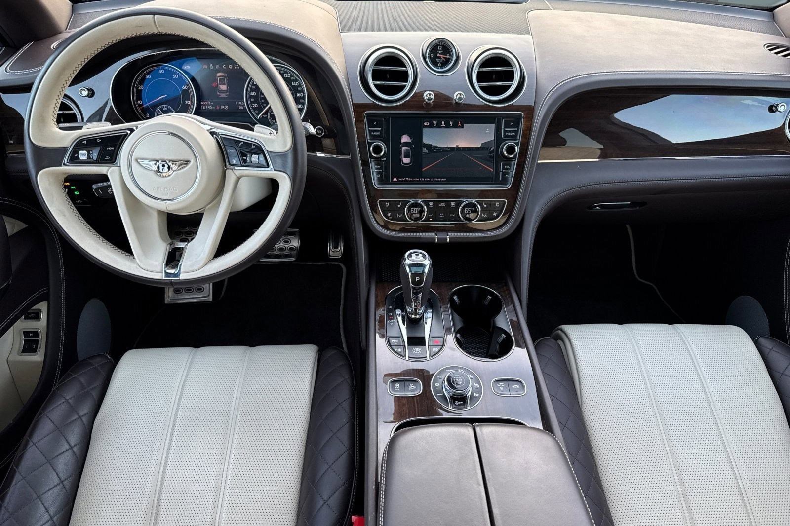 Used 2018 Bentley Bentayga image 4