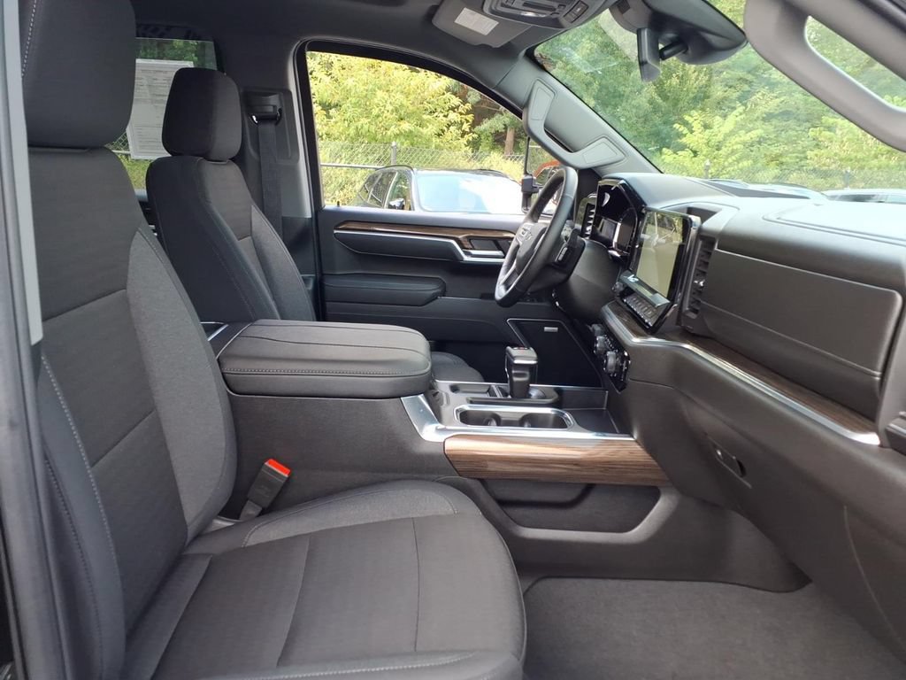 Used 2025 Chevrolet Silverado 1500 RST w/ All Star Edition Plus AWD/4WD image 14