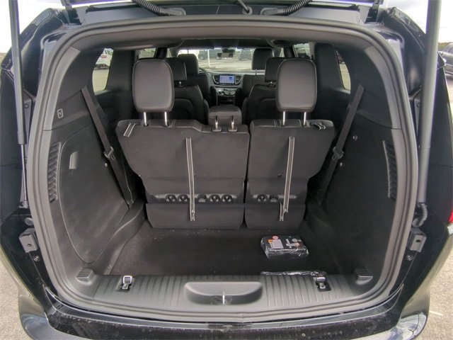 New 2026 Chrysler Voyager LX image 14