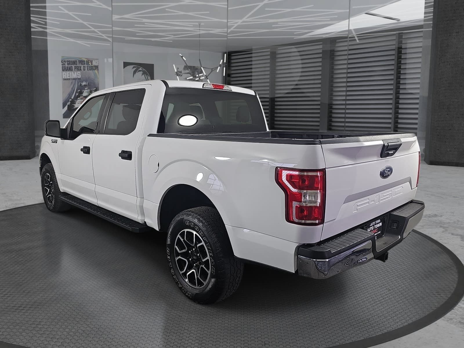 Used 2020 Ford F150 XLT w/ Equipment Group 301A Mid AWD/4WD image 8