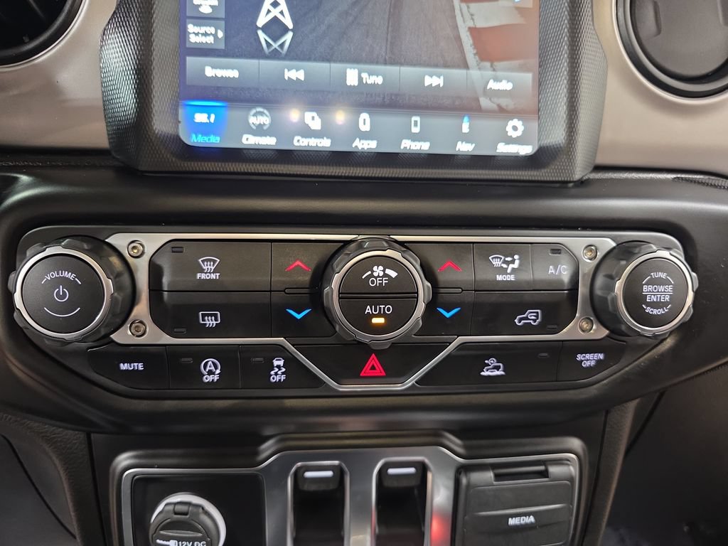 Used 2021 Jeep Wrangler Sport AWD/4WD image 20