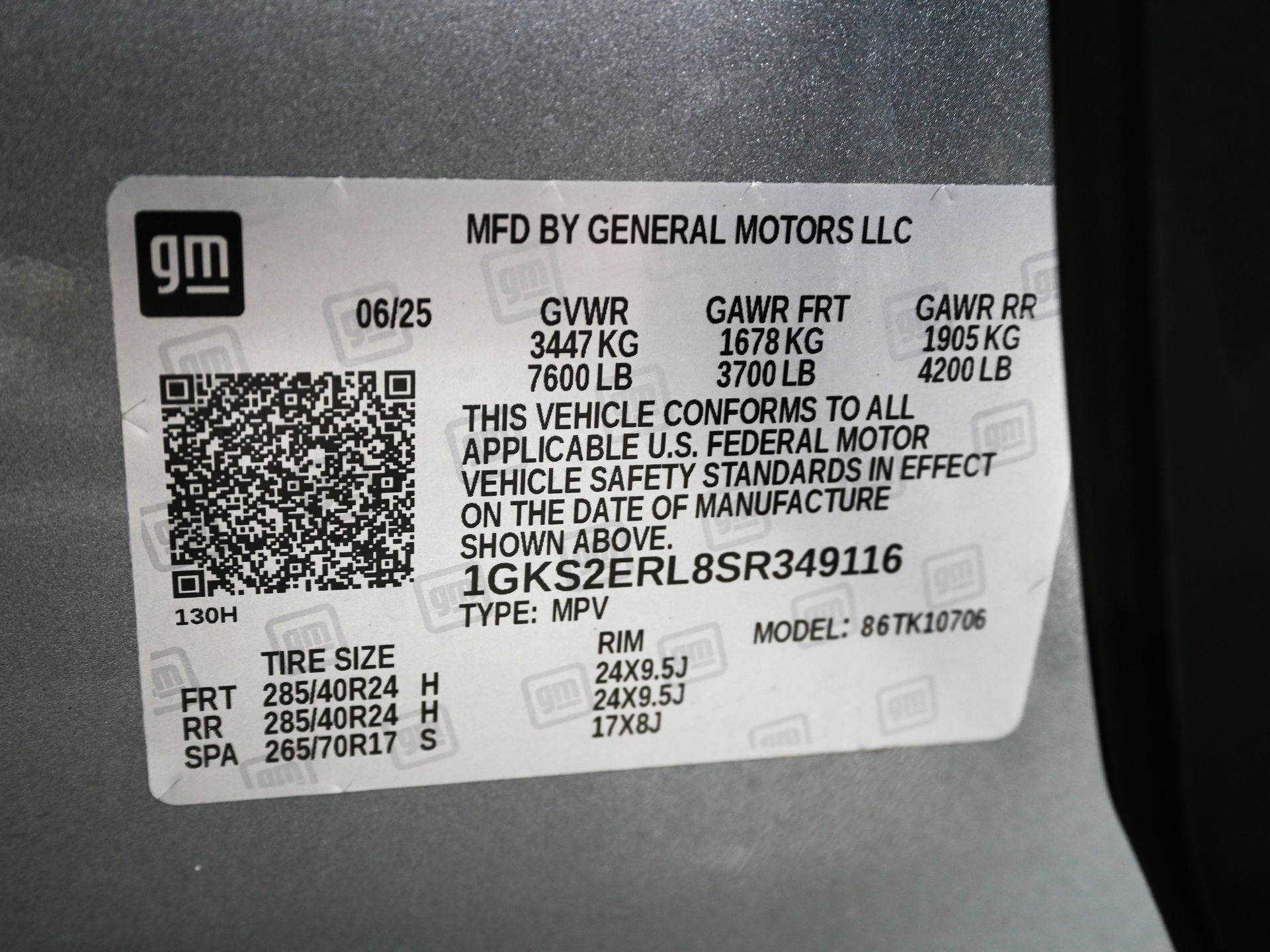 Used 2025 GMC Yukon Denali Ultimate w/ LPO, Floor Liner Package AWD/4WD image 35