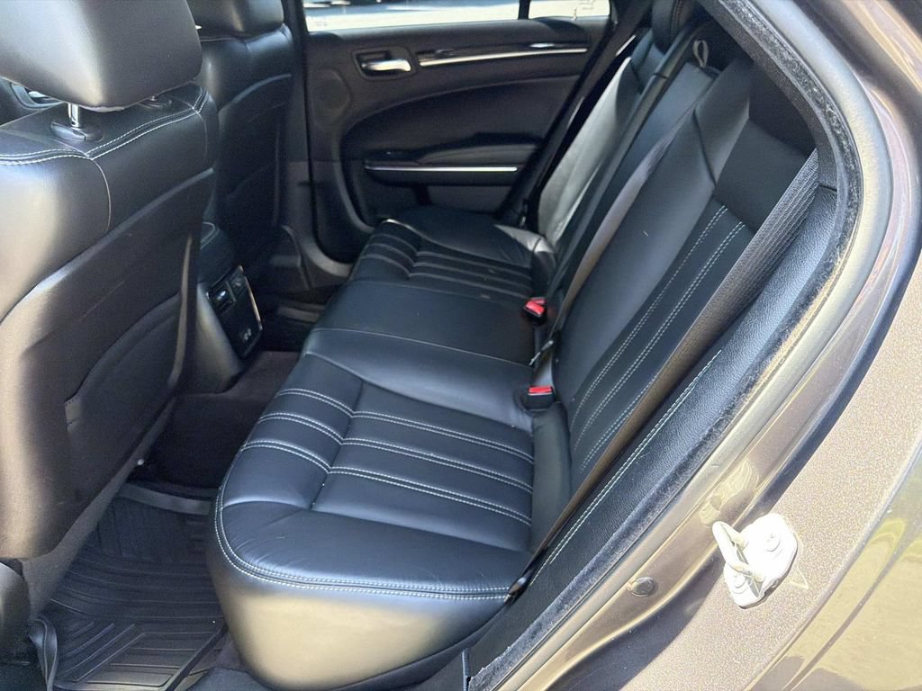 Used 2017 Chrysler 300 S RWD image 15