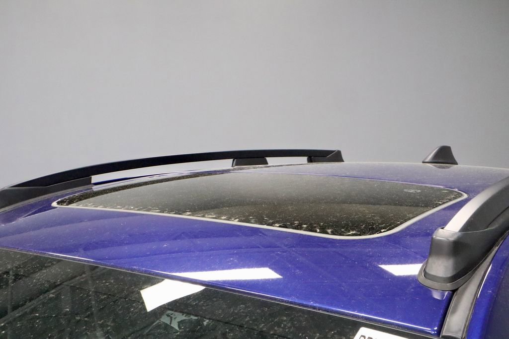 Used 2025 Subaru Crosstrek 2.0i Premium image 24