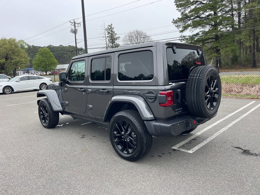 Certified 2025 Jeep Wrangler Unlimited Sahara w/ Safety Group image 7