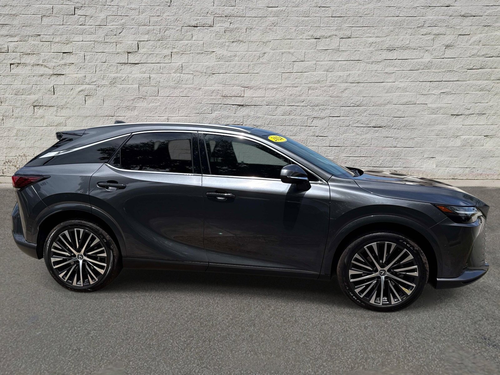 Used 2024 Lexus RX 350 Premium Plus w/ Convenience Package AWD/4WD image 4