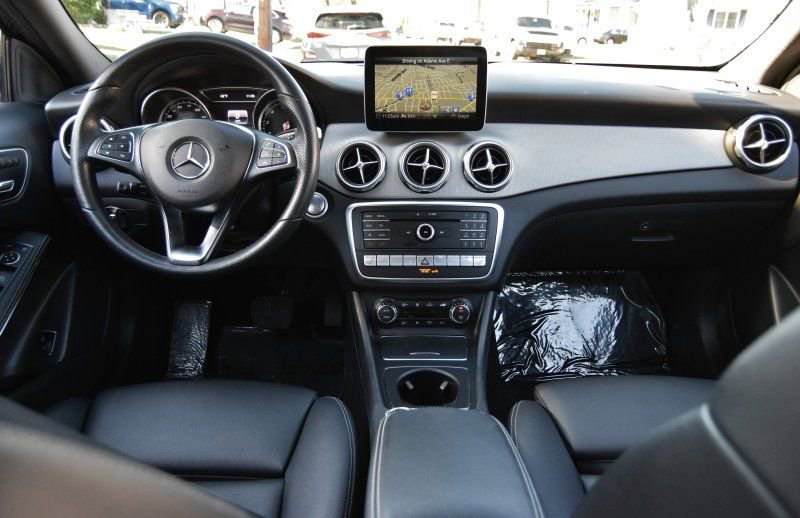 Used 2020 Mercedes-Benz GLA 250 4MATIC image 21