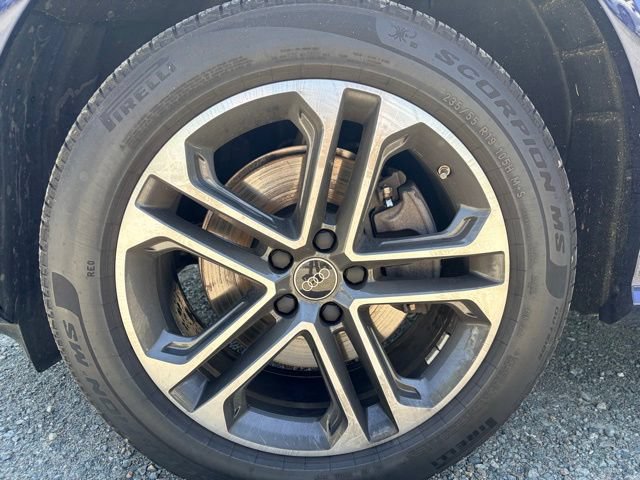 Certified 2025 Audi Q5 Premium w/ Premium Plus AWD/4WD image 5