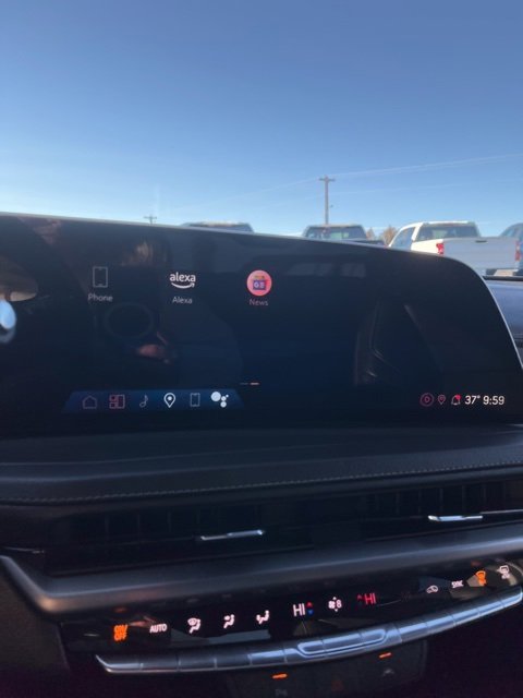 Used 2024 Cadillac XT4 Premium Luxury image 41