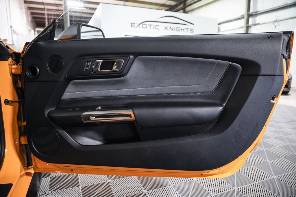 Used 2019 Ford Mustang Shelby GT350 w/ Technology Package image 24