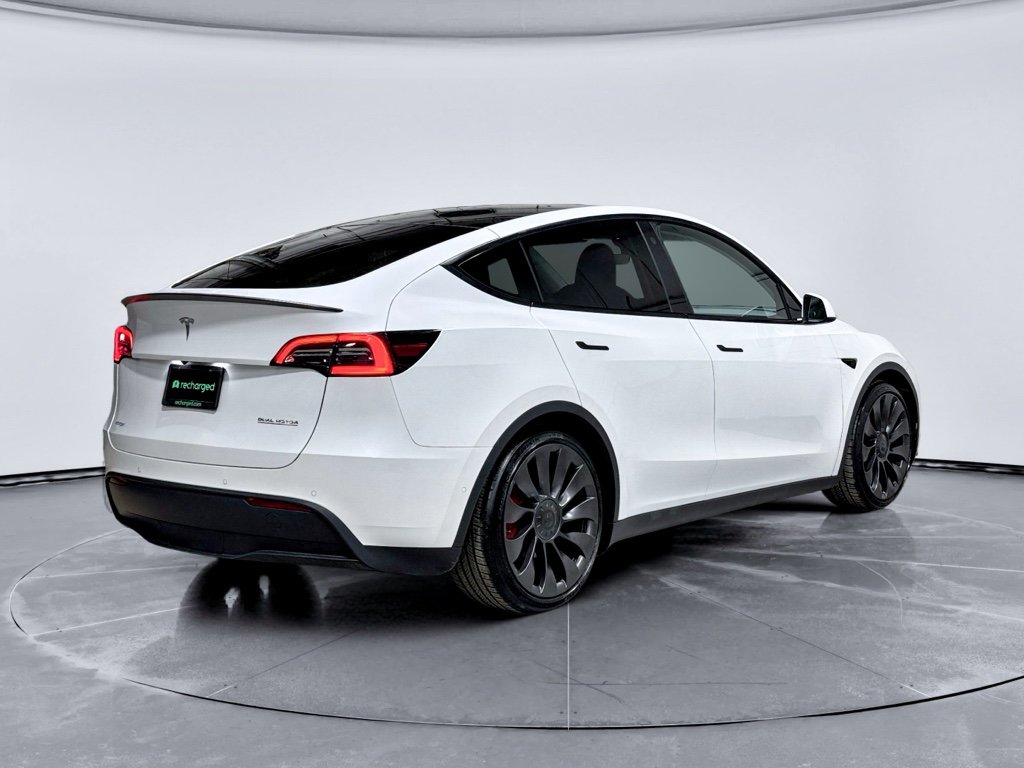 Used 2022 Tesla Model Y Performance image 3