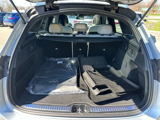Used 2026 Mercedes-Benz GLC 300 4MATIC image 38