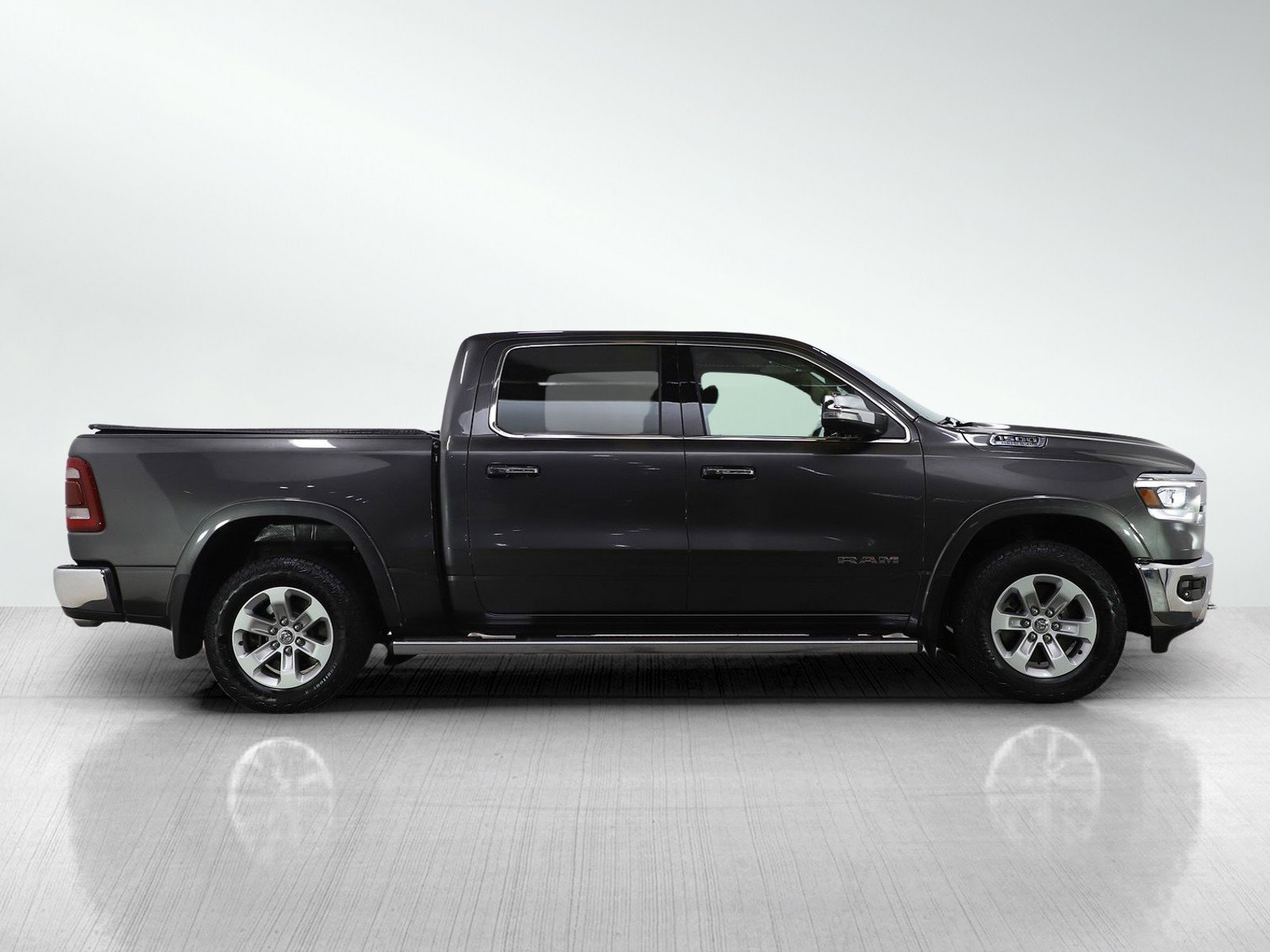 Used 2019 RAM 1500 Laramie image 6