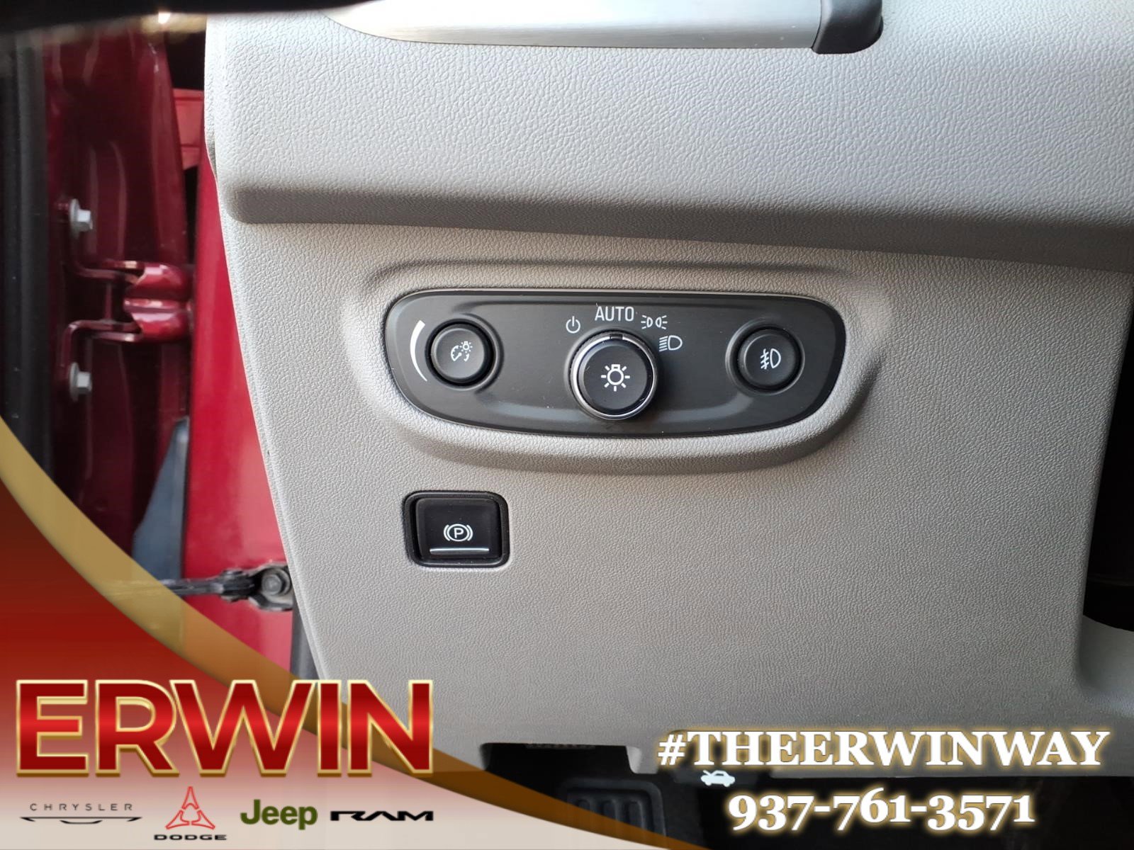 Used 2018 GMC Terrain SLT w/ Preferred Package image 15