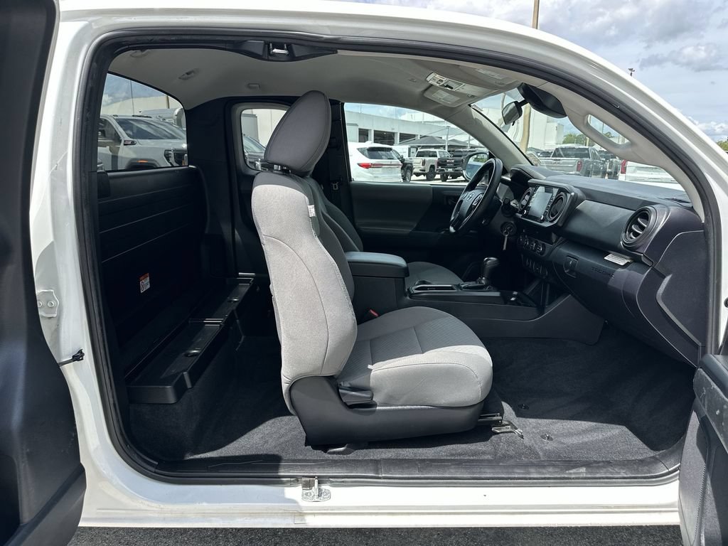 Used 2021 Toyota Tacoma SR AWD/4WD image 26